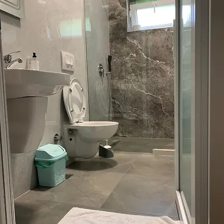 Гостевой дом Stone House *